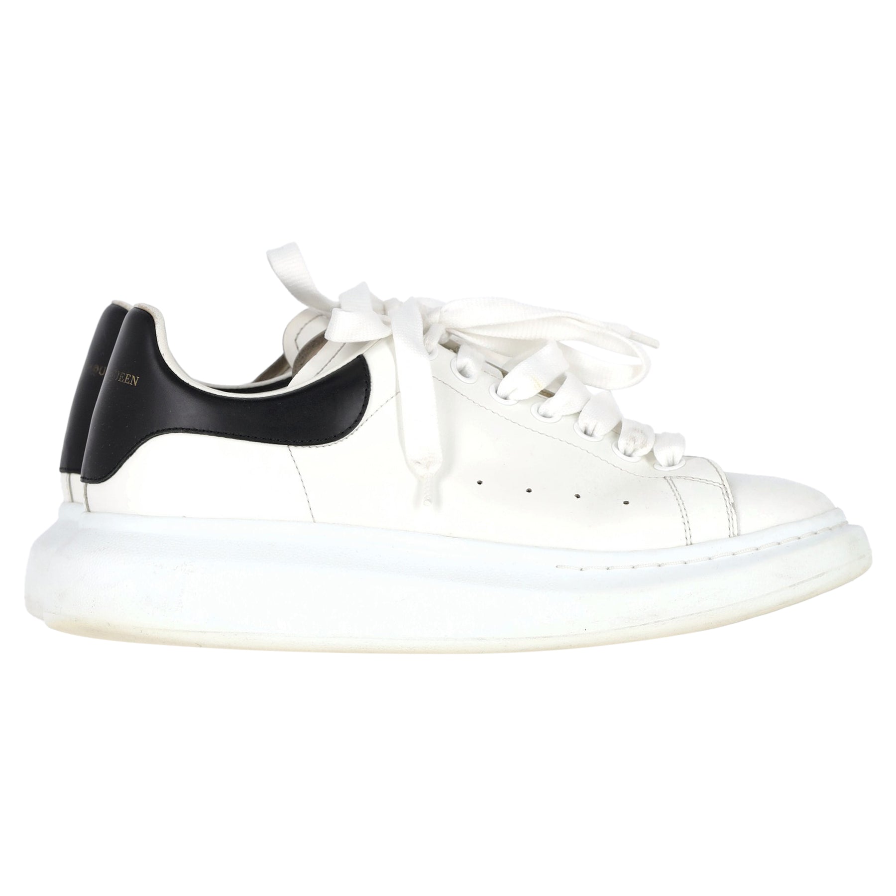 Alexander McQueen Oversized Sneakers in White Leather 7833143181372