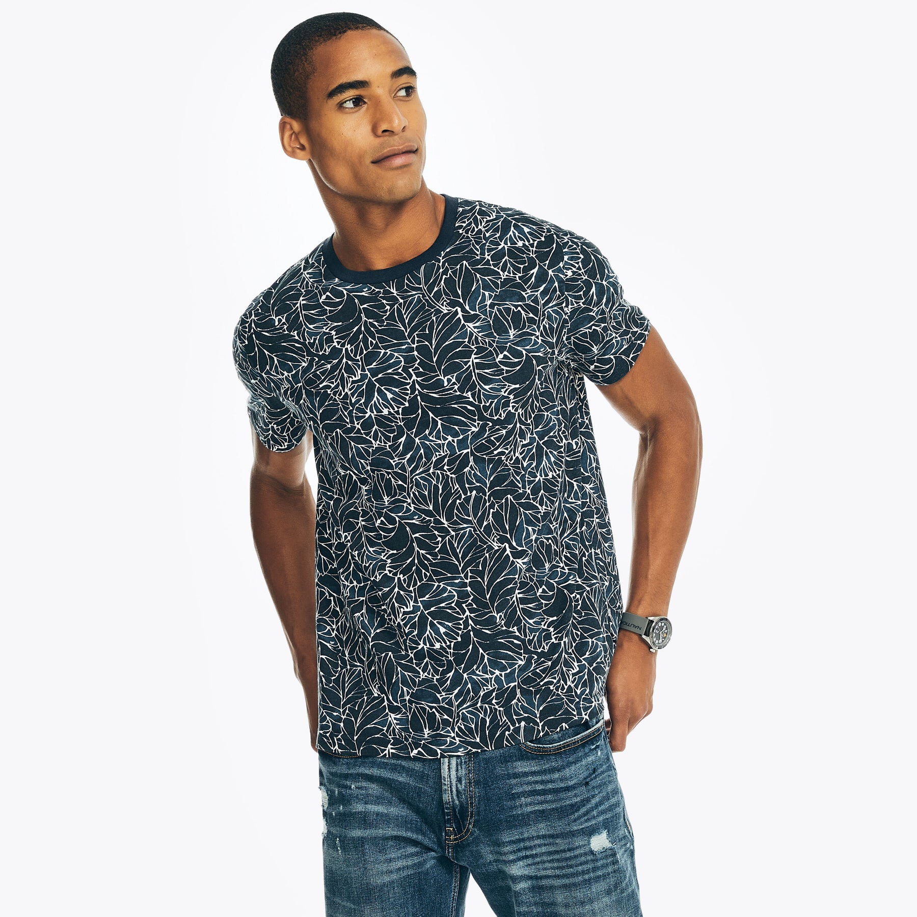 Nautica Mens Sustainably Crafted Palm Print T-Shirt