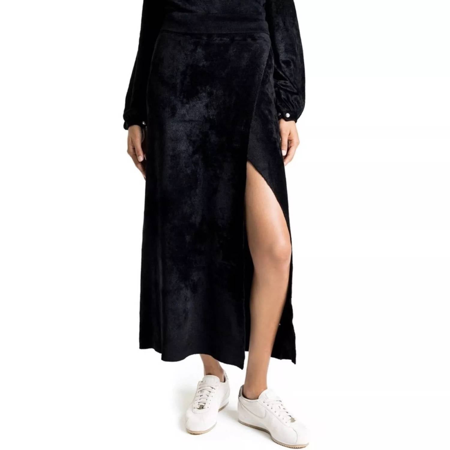 Italian Wool Skirt In Black 7733732671548