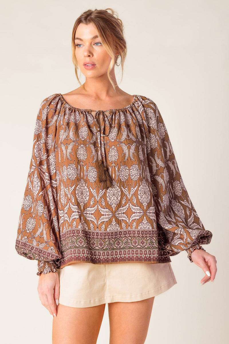 BE ALRIGHT WOVEN TOP