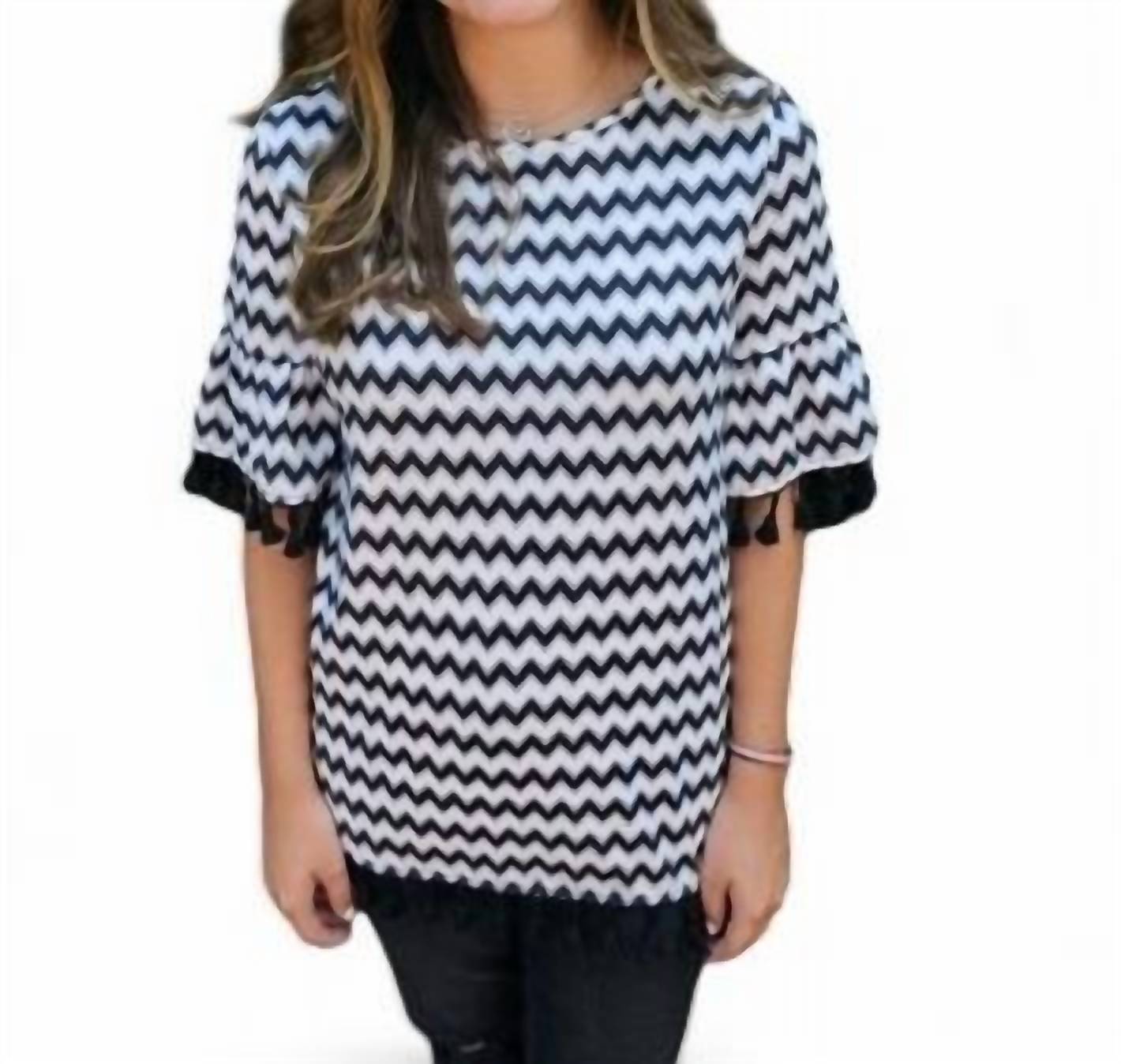 Chevron Top With Tassel Trim In Black/white