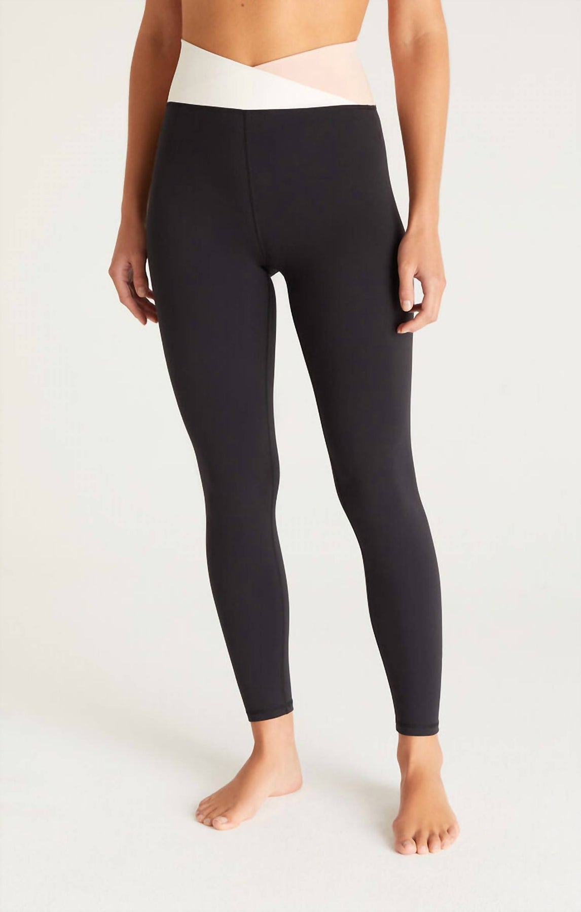 Women's Contrast Crossover 7/8 Legging In Black